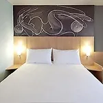 Ibis Pere Lachaise Hotel