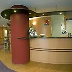 Ibis Père Lachaise Hotel 3*