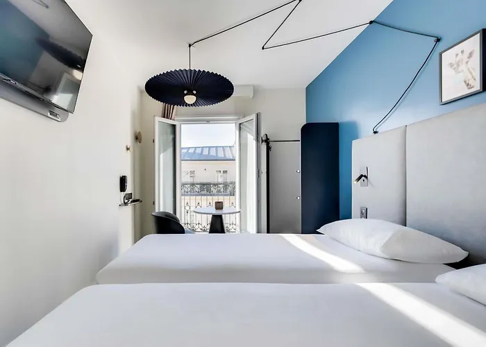 Ibis Pere Lachaise Отель 3*