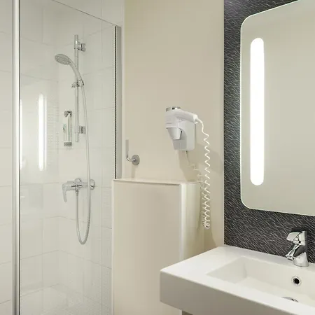 Hotel Ibis Pere Lachaise 3*
